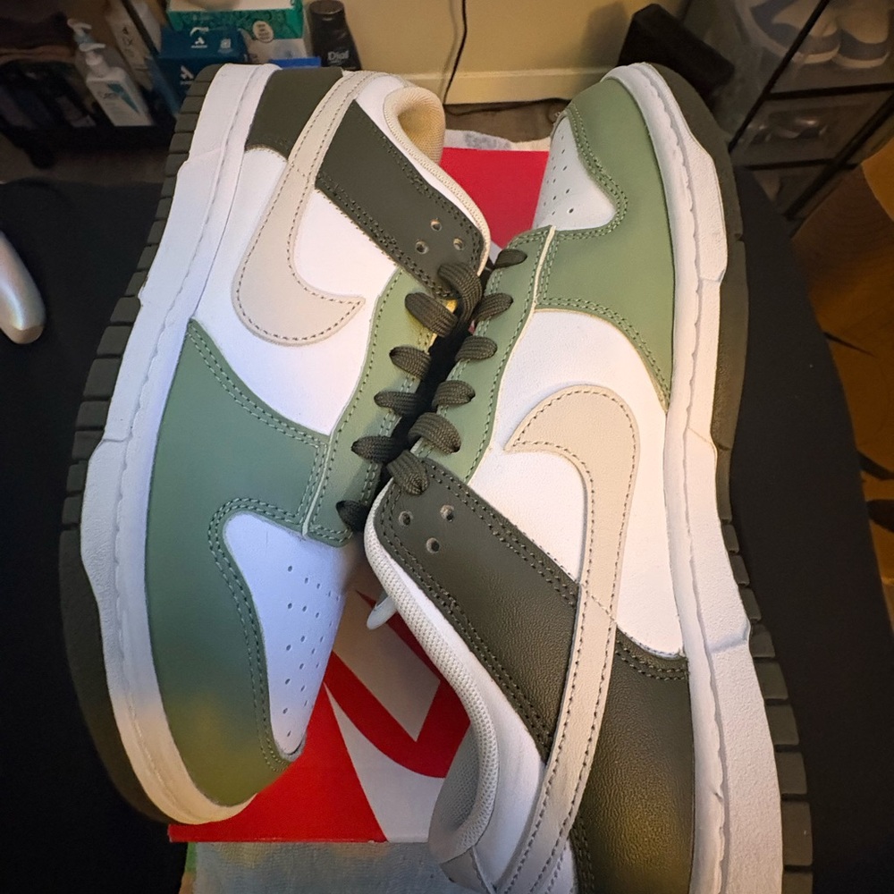 Nike Dunk Low ‘Oil Green’
